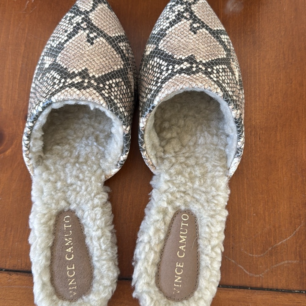 Nwot Vince Camuto- Vimtenda Python Print Faux Fur… - image 2